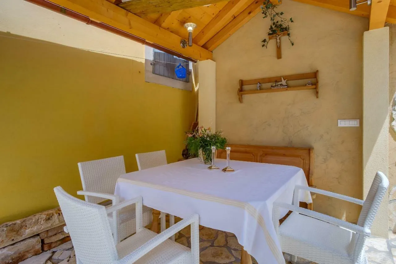 Mediterranes Ferienhaus m. Terrasse Veli Lošinj Kroatien